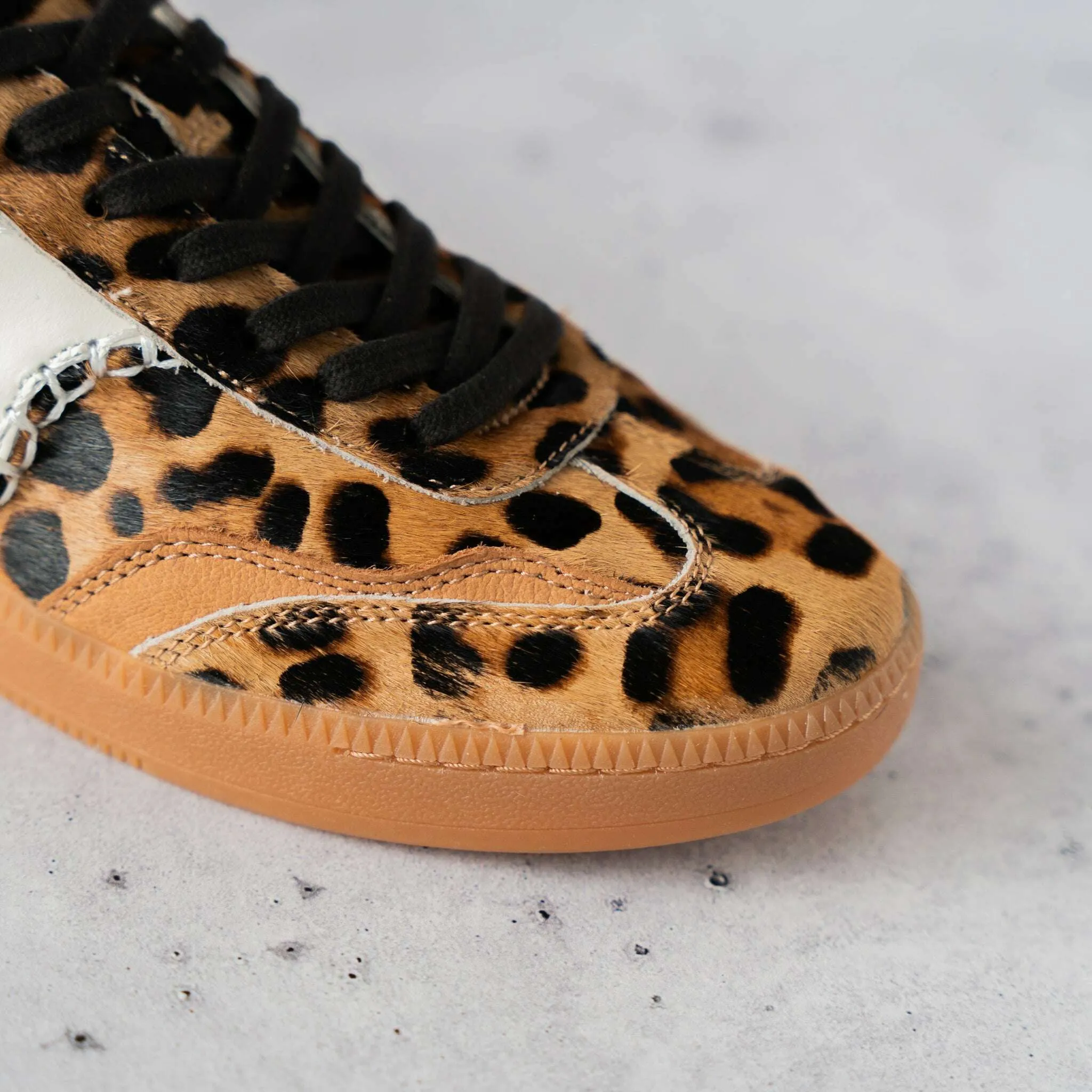 Dolce Vita - Notice Stitch