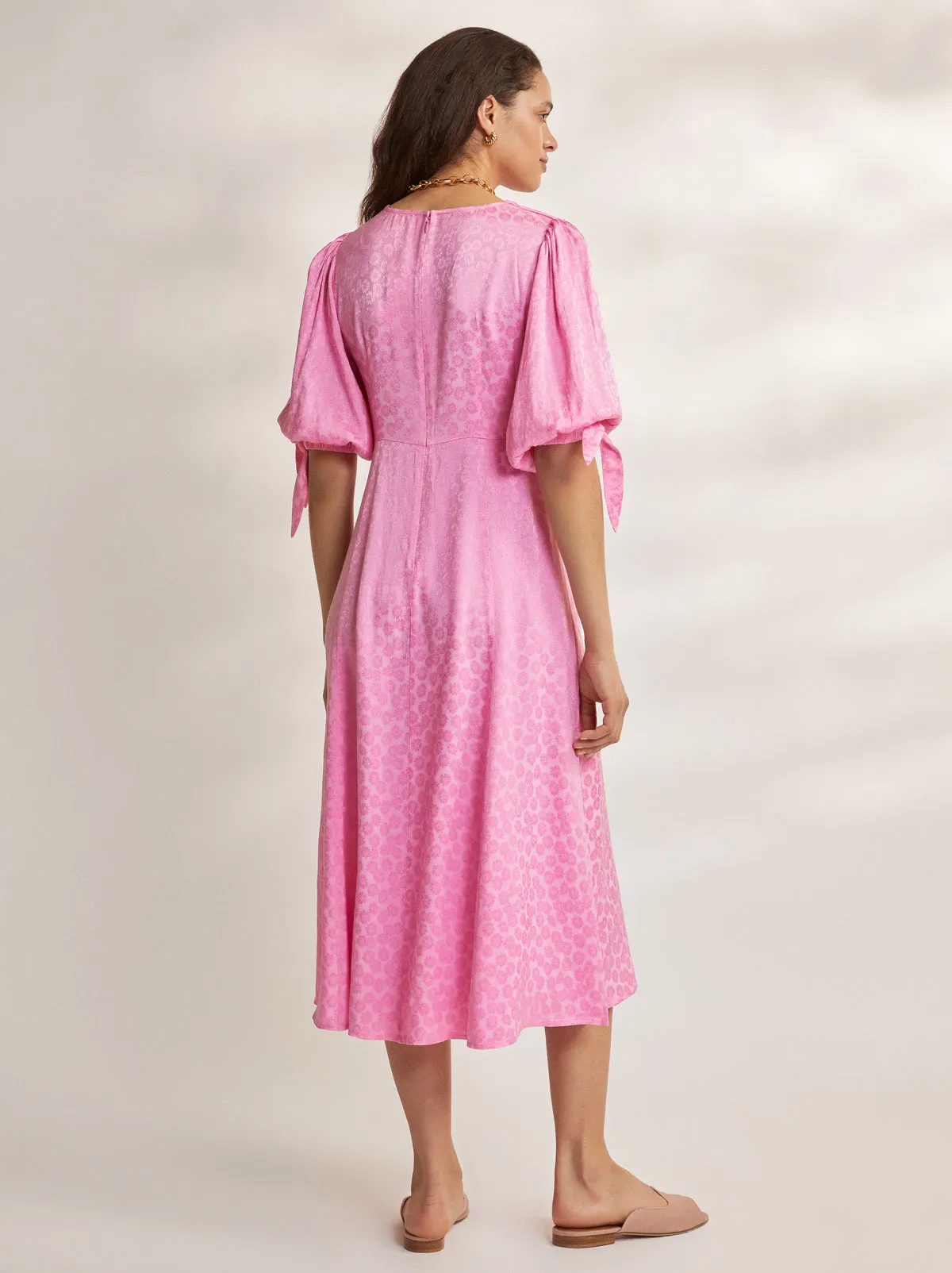 Lorelle Pink Daisy Jacquard Midi Dress