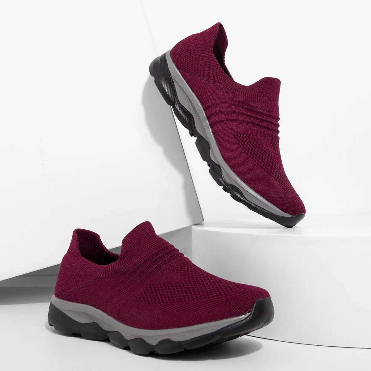Men/Women Flyknit Breathable Sneakers Slip On Shoes