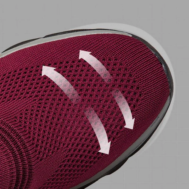 Men/Women Flyknit Breathable Sneakers Slip On Shoes