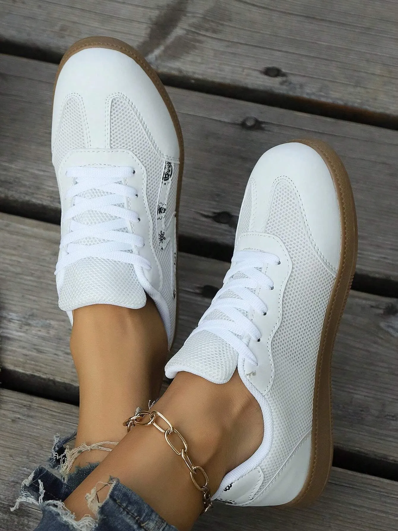 Sporty Sneakers for Women, Letter Patch Decor Lace up Front Running Shoes
