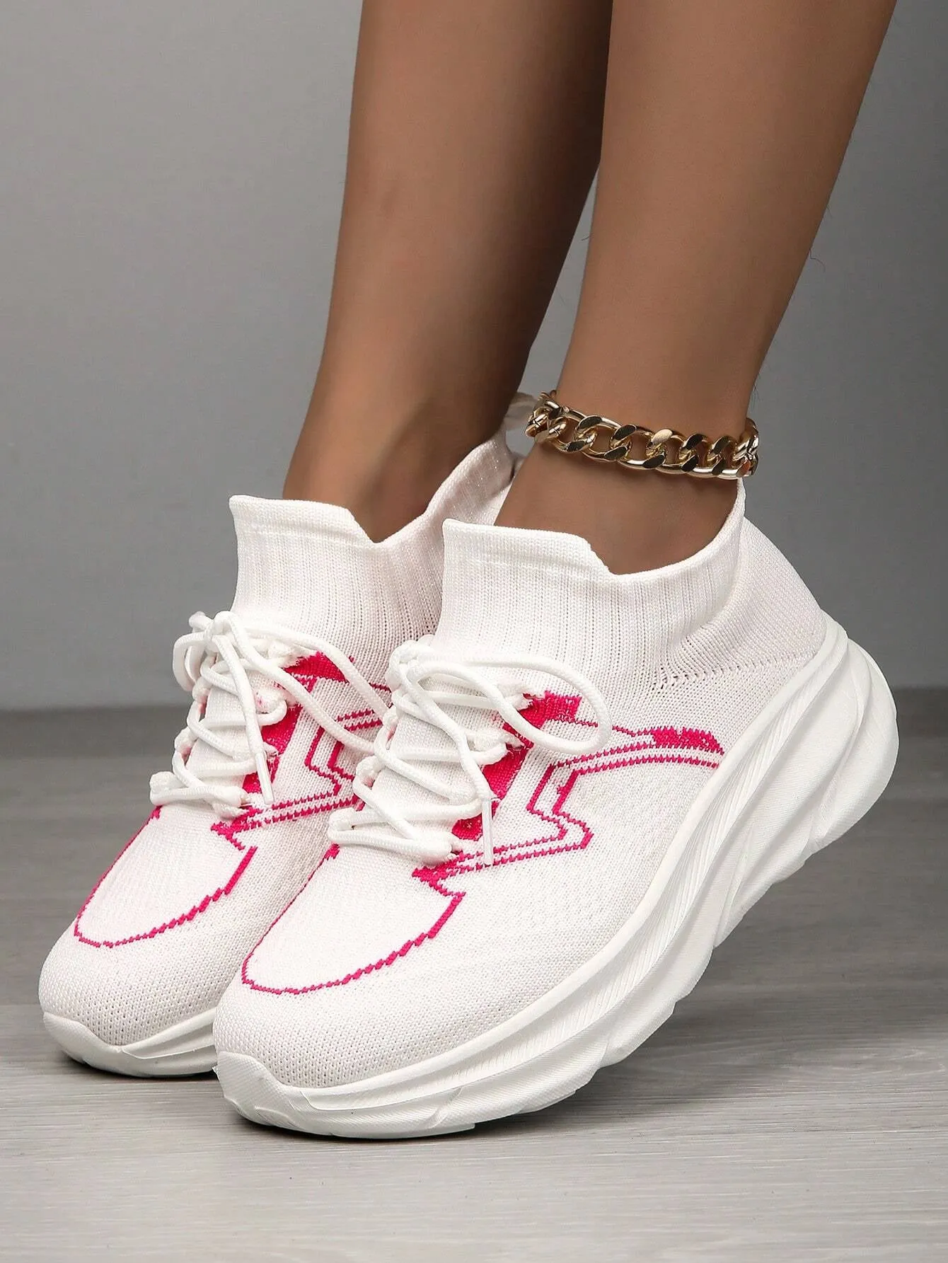 Sporty Sneakers for Women, Letter Patch Decor Lace up Front Running Shoes