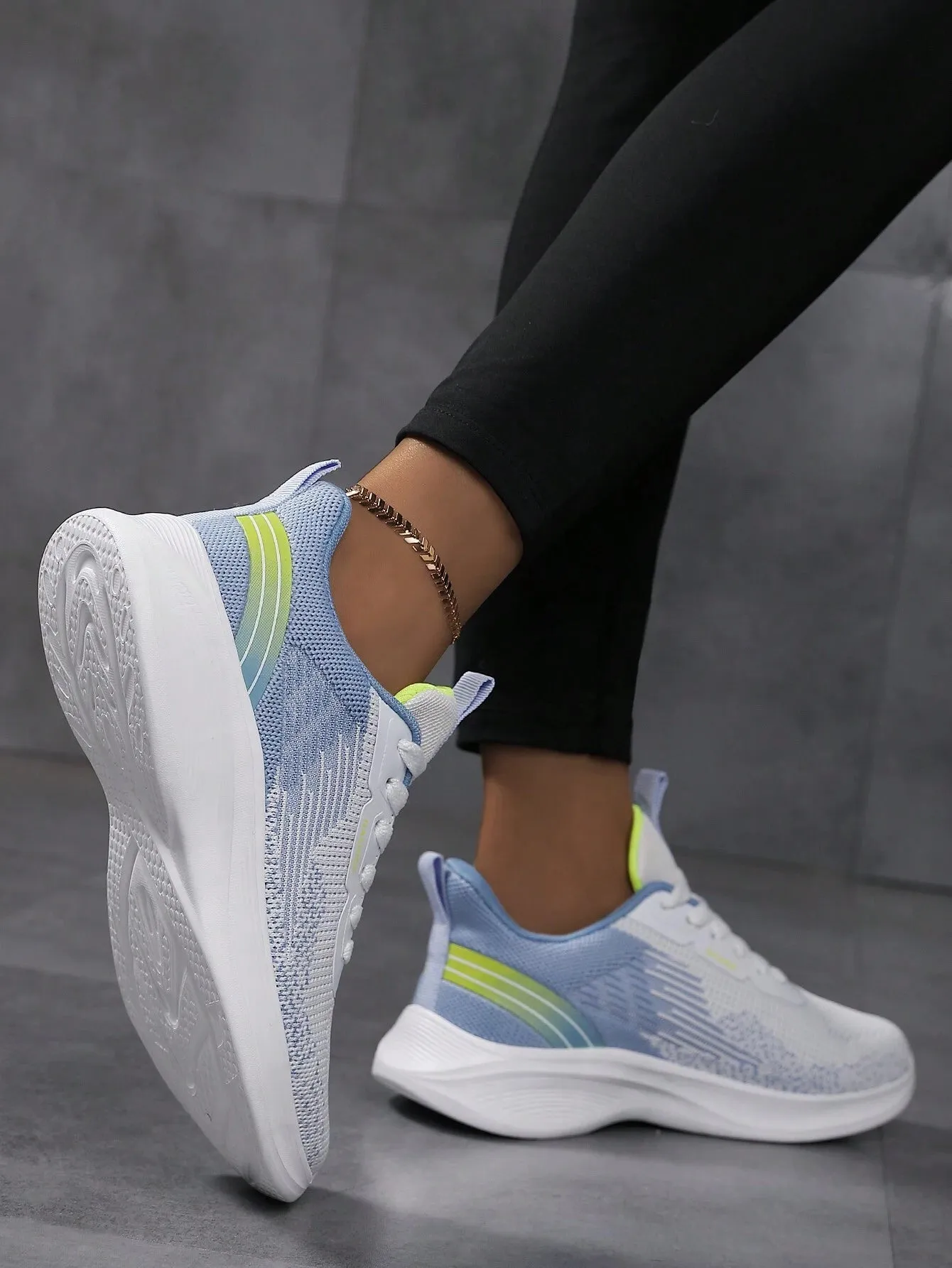 Sporty Sneakers for Women, Letter Patch Decor Lace up Front Running Shoes