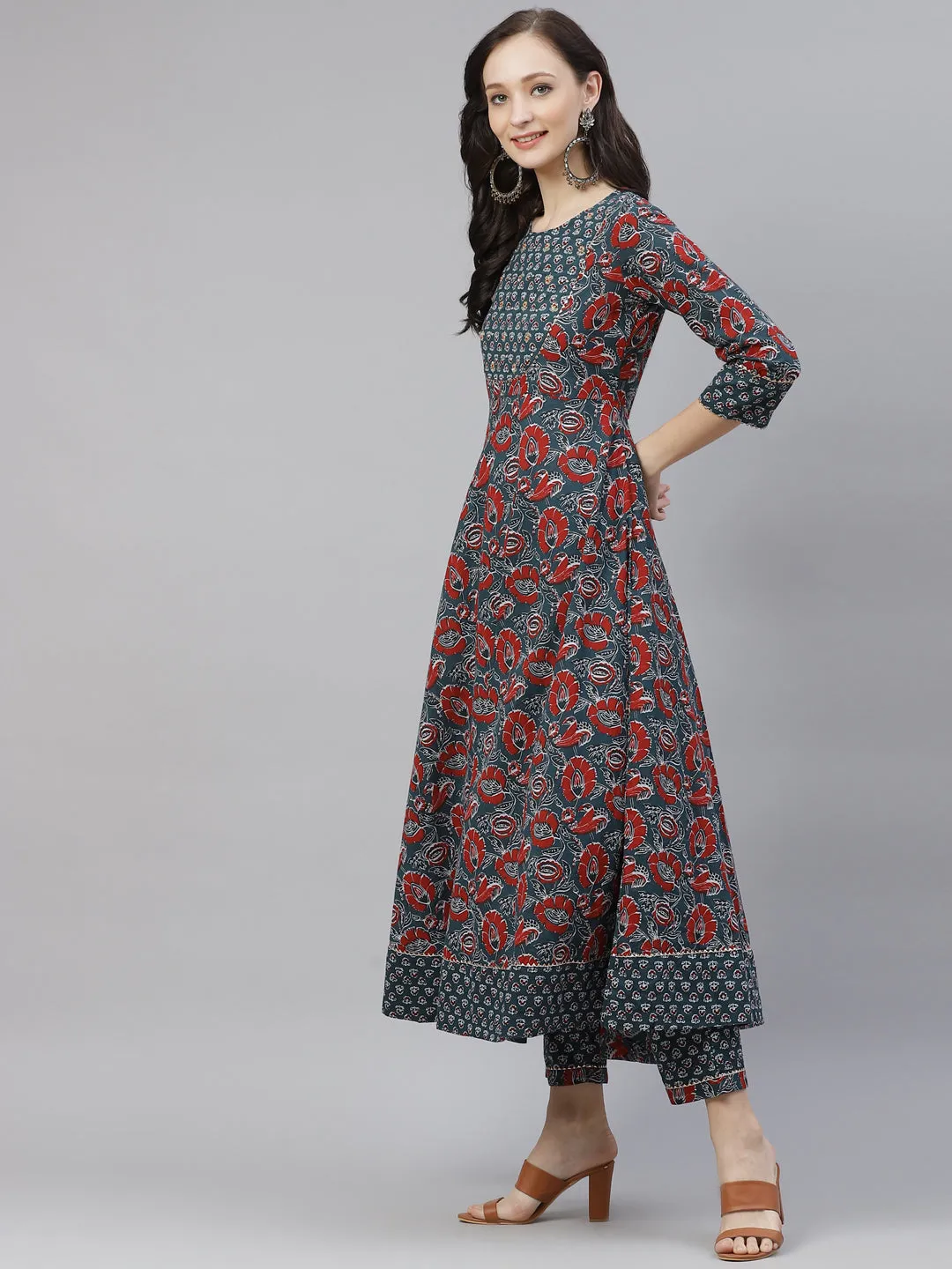 Women'S Dark Green Cotton Flaired Kurta Pant Set